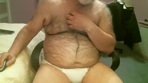 Snapshot of quietnshy2 chatting on 03-05-25, 04:24 quietnshy2 online show from 03-05-25, 04:24