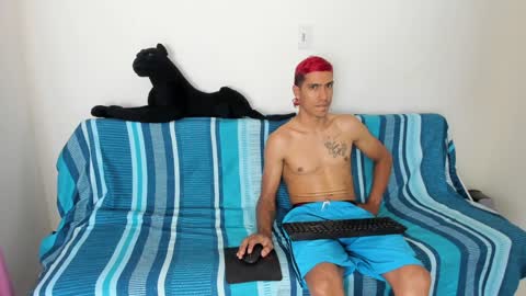 QuinnAndPuma online show from 01-22-25, 03:20