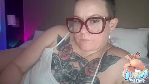 Snapshot of quinnofspades chatting on 11-11-25, 02:39 quinnofspades online show from 11-11-25, 02:39