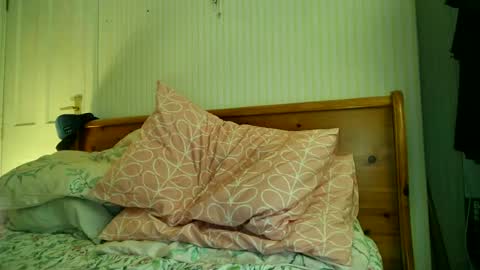 r_o_h_a_n_r_o_o_m online show from 06-12-26, 12:59