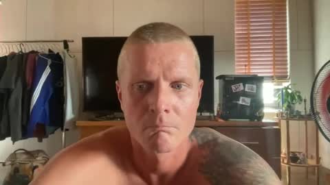 rabbit_eyes69 online show from 06-18-26, 03:07