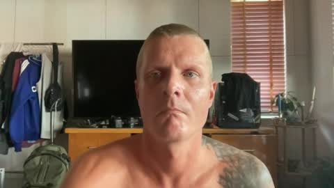 rabbit_eyes69 online show from 06-26-26, 06:07