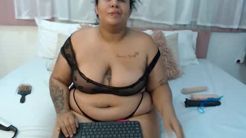 Snapshot of racheel_smith chatting on 09-17-25, 10:06 rachel online show from 09-17-25, 10:06