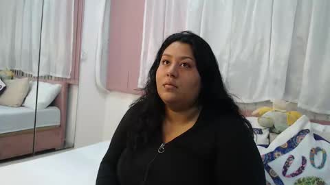 Snapshot of racheel_smith chatting on 10-02-25, 11:06 rachel online show from 10-02-25, 11:06