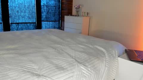 Sherryl online show from 02-26-26, 09:19