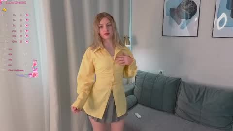 Christie online show from 04-19-26, 06:02