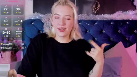 Snapshot of rachelcart chatting on 12-23-24, 07:06 RachelCart online show from 12-23-24, 07:06