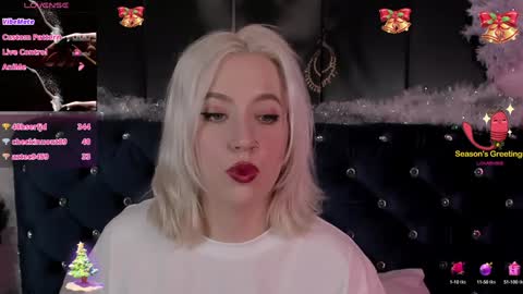 Snapshot of rachelcart chatting on 01-04-25, 06:41 RachelCart online show from 01-04-25, 06:41