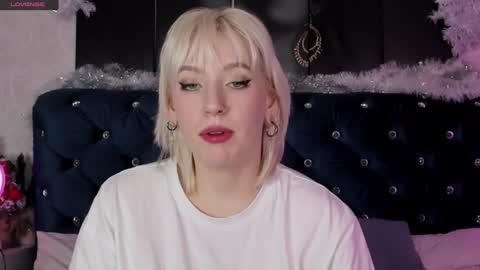 Snapshot of rachelcart chatting on 01-15-25, 07:05 RachelCart online show from 01-15-25, 07:05