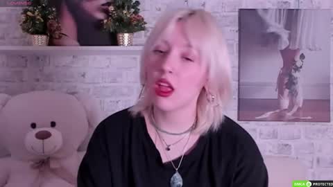 Snapshot of rachelcart chatting on 02-10-25, 04:19 RachelCart online show from 02-10-25, 04:19