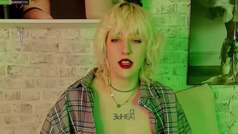 Snapshot of rachelcart chatting on 03-01-25, 04:15 RachelCart online show from 03-01-25, 04:15