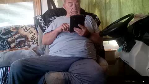 Radioman for fun online show from 04-22-26, 04:41