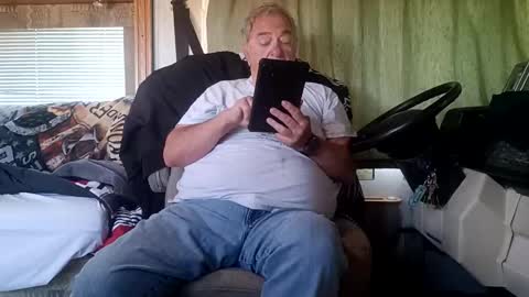 Radioman for fun online show from 04-23-26, 03:03