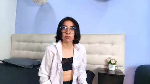 Snapshot of raechel_morgan chatting on 05-12-26, 12:46 Reachel online show from 05-12-26, 12:46