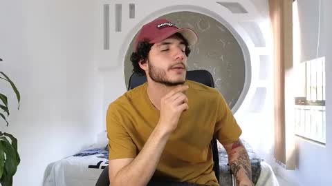 Snapshot of rafael_mendez chatting on 11-09-25, 08:07 R A F A E L online show from 11-09-25, 08:07