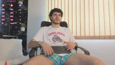 R A F A E L online show from 04-24-26, 08:55