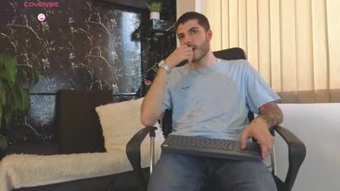 Snapshot of rafael_mendez chatting on 07-01-26, 07:57 R A F A E L online show from 07-01-26, 07:57