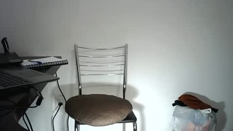 Snapshot of rafaelssk chatting on 04-11-26, 01:15 elenacam online show from 04-11-26, 01:15