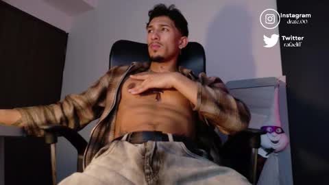 IG online show from 10-28-25, 02:59