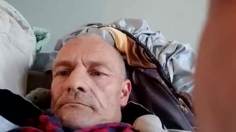 Snapshot of ragingzef69 chatting on 12-22-25, 05:04 Bigthickdickinvic online show from 12-22-25, 05:04