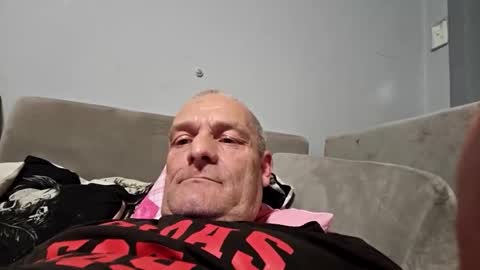 Snapshot of ragingzef69 chatting on 04-16-26, 01:12 Bigthickdickinvic online show from 04-16-26, 01:12