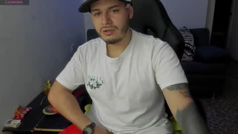 ragnar_lothbrok77 online show from 04-10-26, 03:34