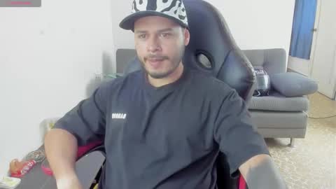 ragnar_lothbrok77 online show from 04-26-26, 06:16