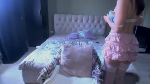 Snapshot of rahatlocum chatting on 05-24-26, 09:25 Sofie online show from 05-24-26, 09:25