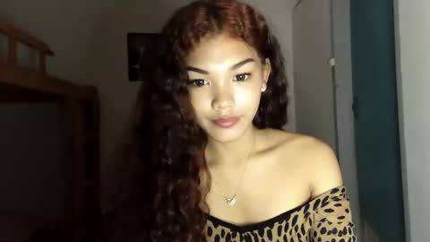 Snapshot of raiinddroopss chatting on 01-15-26, 09:58 moon online show from 01-15-26, 09:58