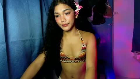 Snapshot of raiinddroopss chatting on 06-13-26, 02:26 moon online show from 06-13-26, 02:26