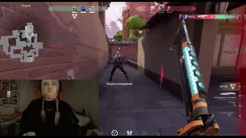 Snapshot of raiingurl chatting on 01-07-25, 12:24 Kate online show from 01-07-25, 12:24