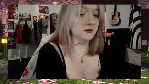 Snapshot of raiingurl chatting on 10-03-25, 08:55 Kate online show from 10-03-25, 08:55