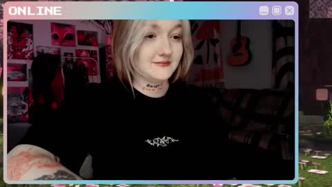 Snapshot of raiingurl chatting on 11-09-25, 08:51 Kate online show from 11-09-25, 08:51