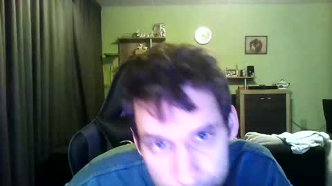 Snapshot of raimondo32 chatting on 02-18-25, 02:59 Raimondo te Paste online show from 02-18-25, 02:59