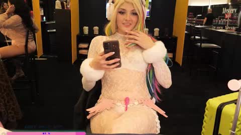 Snapshot of rainbowslut chatting on 02-07-26, 01:20 Mary Rainz online show from 02-07-26, 01:20