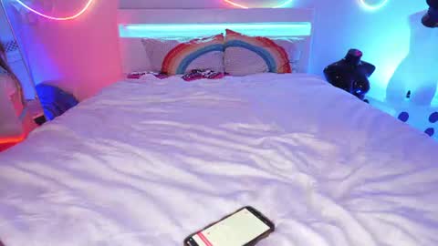 Snapshot of rainbowslut chatting on 07-25-26, 04:54 Mary Rainz online show from 07-25-26, 04:54
