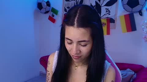 Snapshot of rainy_doll chatting on 06-28-26, 12:00 Rainy online show from 06-28-26, 12:00