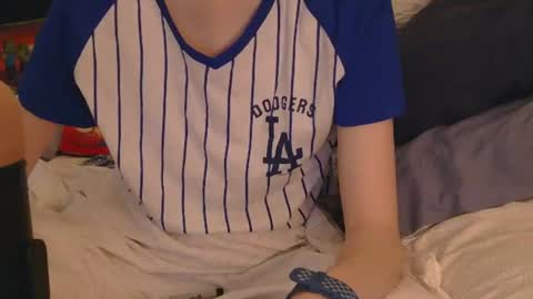 Snapshot of rainydayem chatting on 07-13-26, 03:42 RainyDayEm online show from 07-13-26, 03:42