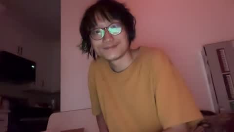 Snapshot of rainymeat chatting on 06-15-26, 03:09 rainymeat online show from 06-15-26, 03:09