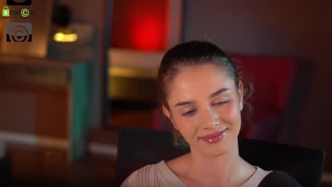 Raisa online show from 11-24-25, 06:40