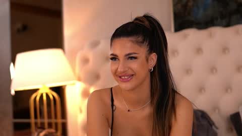 Raisa online show from 02-18-25, 09:09