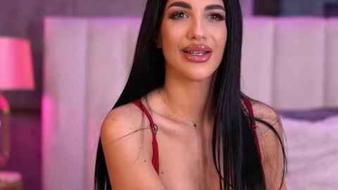 Raisa online show from 11-25-25, 04:51