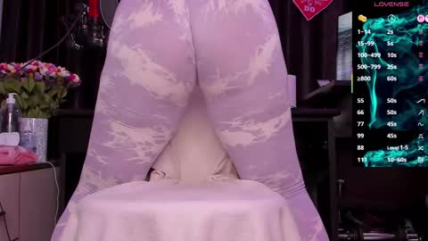 Laura online show from 12-03-25, 03:58