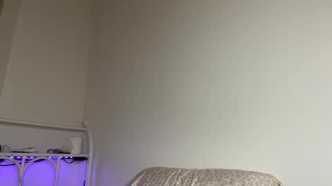 Snapshot of raiyvyn chatting on 01-16-25, 03:56 Ray Ray online show from 01-16-25, 03:56