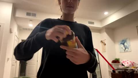 Snapshot of raiyvyn chatting on 02-13-25, 03:50 Ray Ray online show from 02-13-25, 03:50