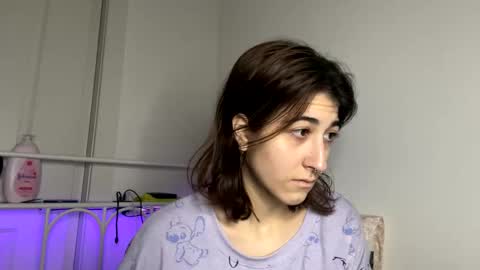 Snapshot of raiyvyn chatting on 02-14-25, 02:50 Ray Ray online show from 02-14-25, 02:50