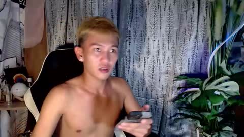 ralfhuge24 online show from 10-27-25, 08:46