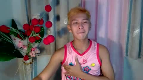 ralfhuge24 online show from 12-05-25, 07:21