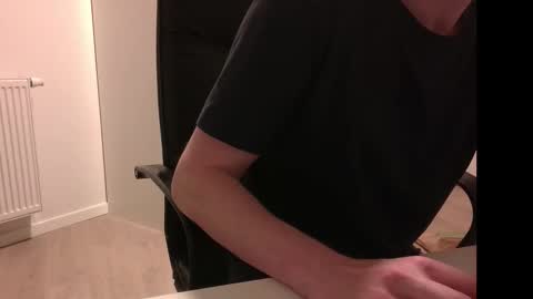 Snapshot of raltezar chatting on 03-24-26, 10:15 raltezar online show from 03-24-26, 10:15