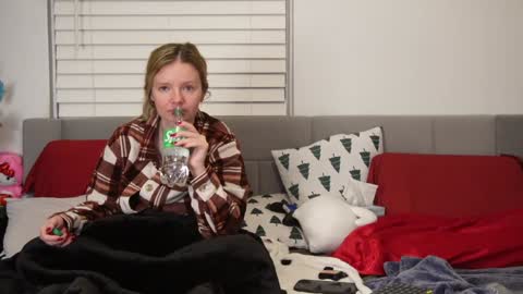 Rami online show from 01-06-25, 01:31